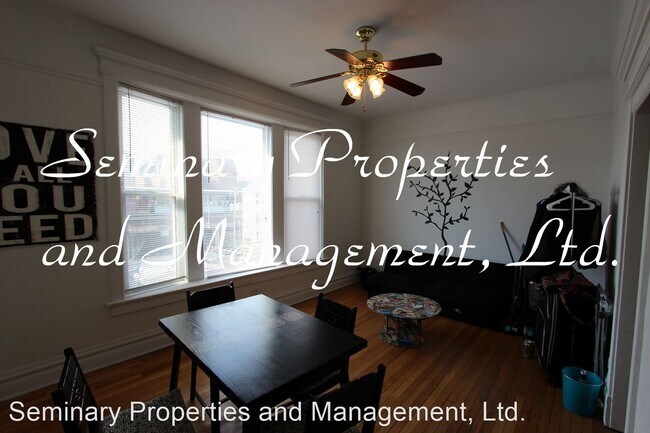 Building Photo - 920 W Addison St