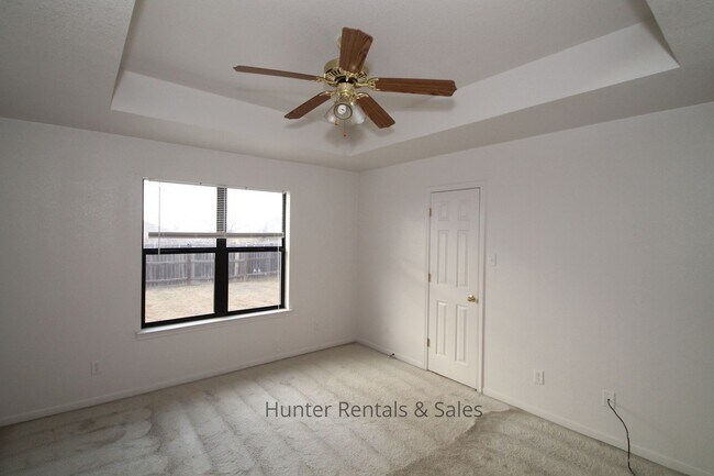 Foto del edificio - Low Traffic Circle!