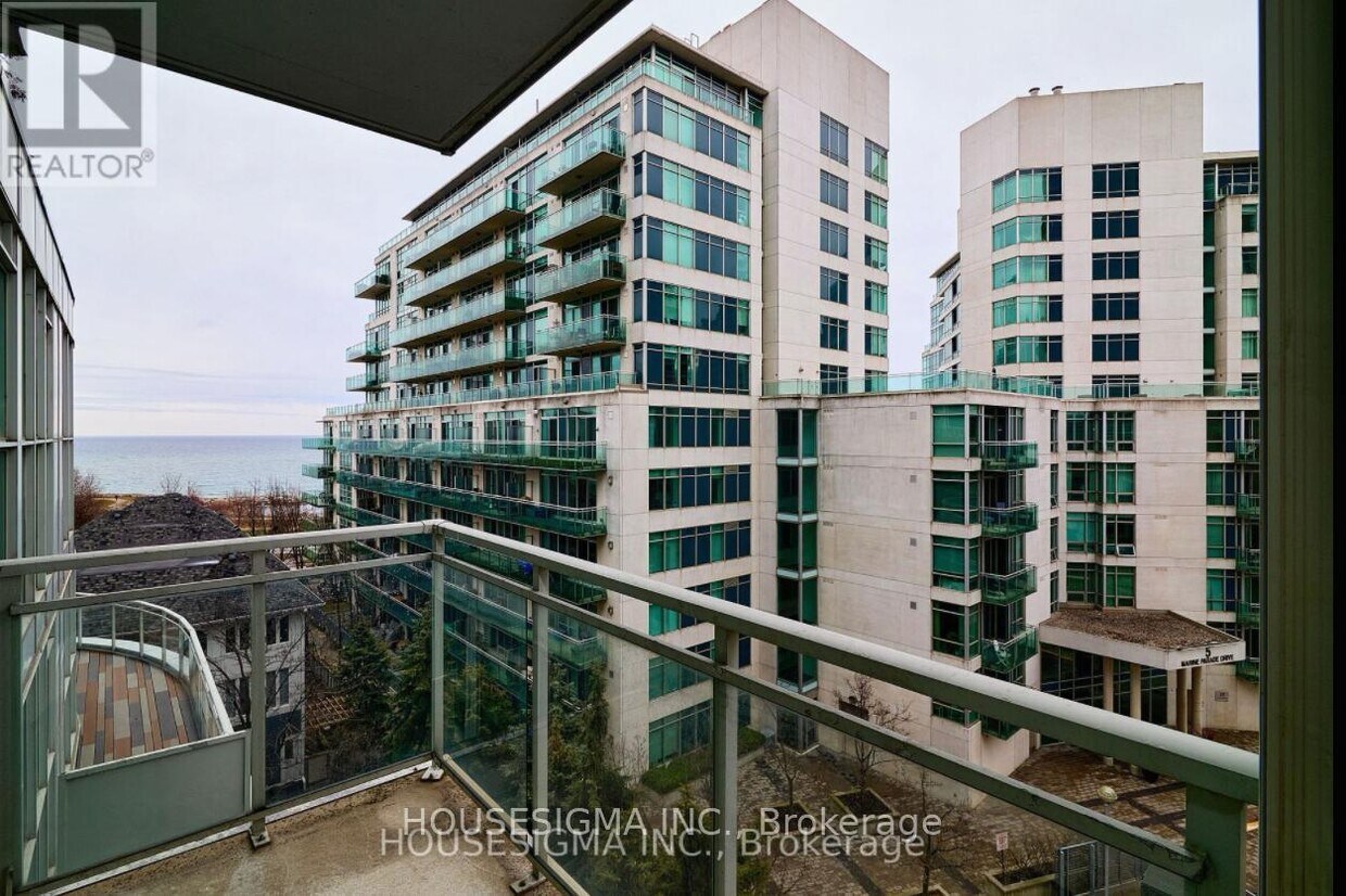 Photo principale - 2067-2067 Lake Shore Blvd W