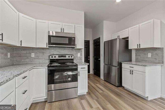 Foto del edificio - 315 E 17th St
