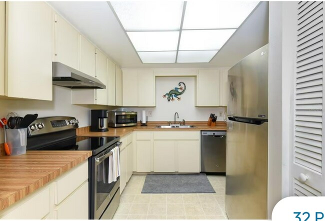 Building Photo - 2495 Twin Dr