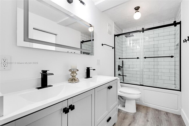 Foto del edificio - 4515 SW 68th Ct Cir
