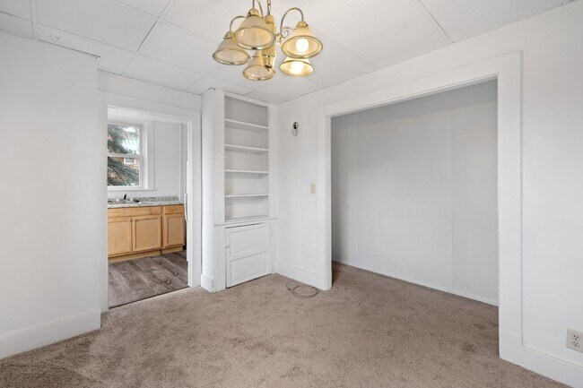 Foto del edificio - 121 McKinley Ave