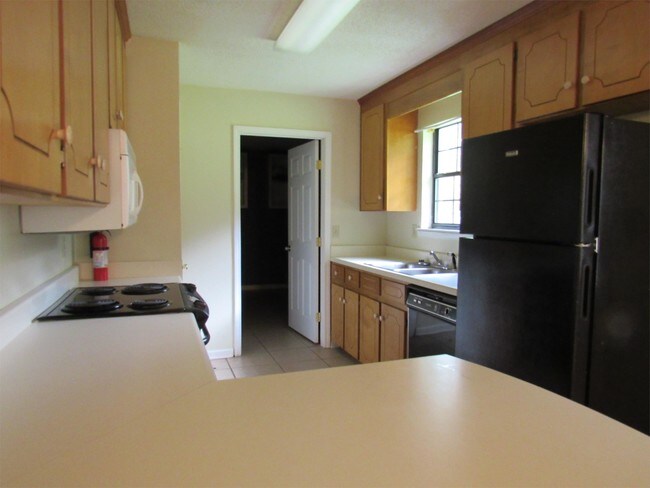 Building Photo - 113 Skyline Dr