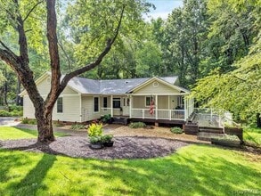 Building Photo - 5210 Fairlake Ln