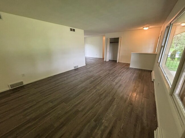 Foto del edificio - 5305 Carnation Wy