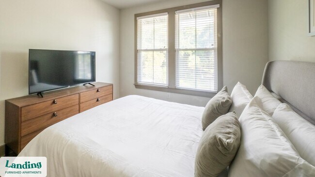 Foto del edificio - 202 Promenade Vista St