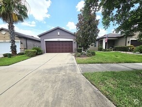 Building Photo - 8402 Red Spruce Ave