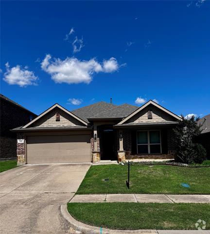 Building Photo - 1104 Paluxy Ln