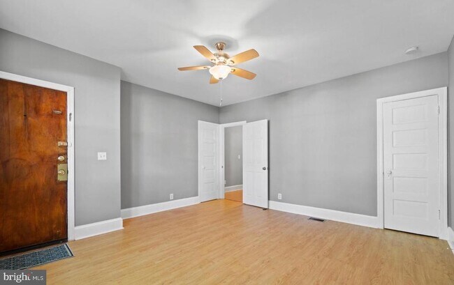 Foto del edificio - 217 Adams St NE