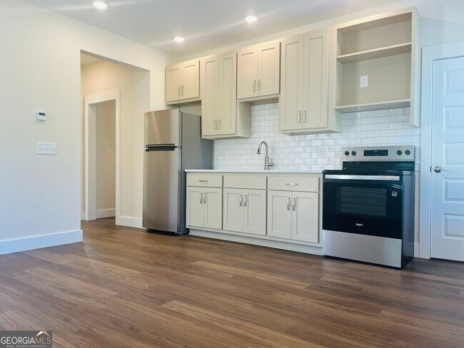 Foto del edificio - 105 Gardenia Ln