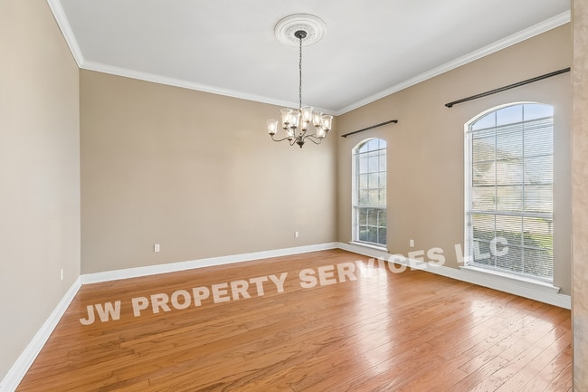 Building Photo - Spacious 4-Bedroom Home with Modern Comforts in Gretna