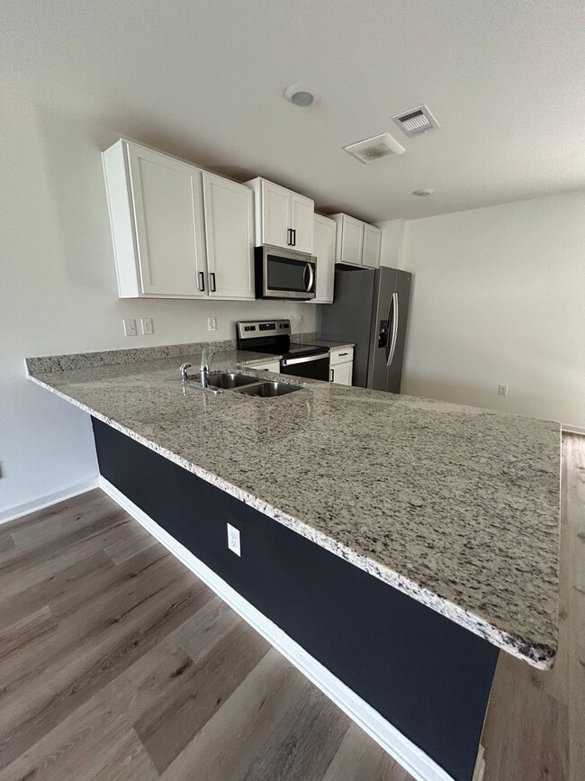 Building Photo - 3509 Magnolia Hls Dr