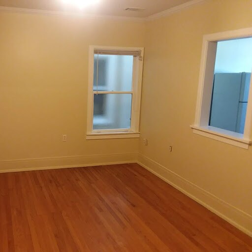 Sala de estar - 109 N Cass Ave