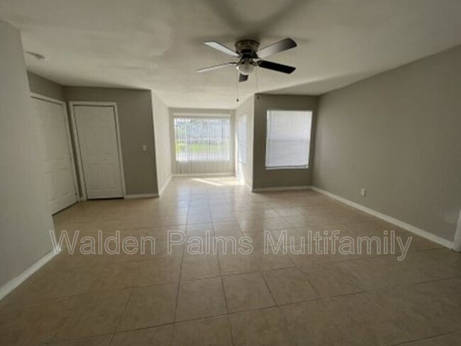 Building Photo - 4752 Walden Cir