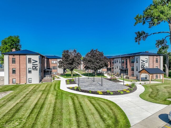 Foto del edificio - 1823 Griswold Dr