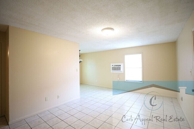 Foto del edificio - 117 N Rogers St