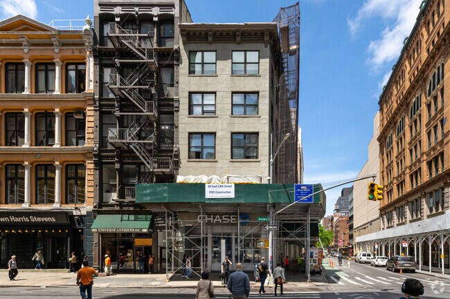 Building Photo - 835 Broadway