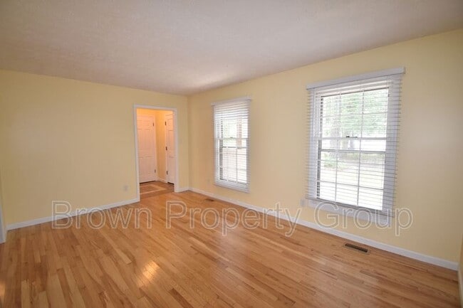 Building Photo - 333 McFadyen Dr