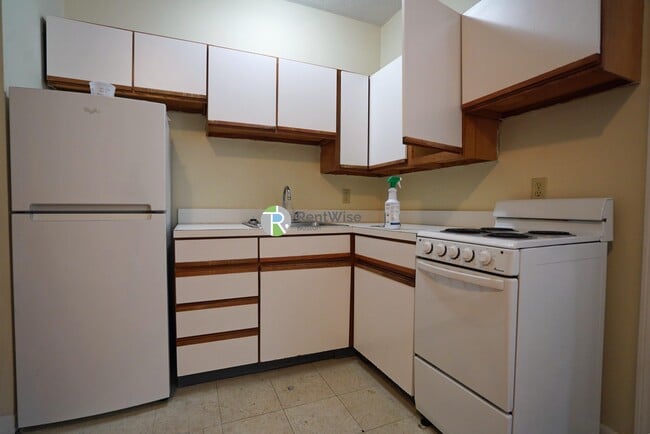 Photo - 1120 Commonwealth Ave Apartment