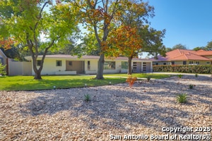 Building Photo - 606 Antler Dr