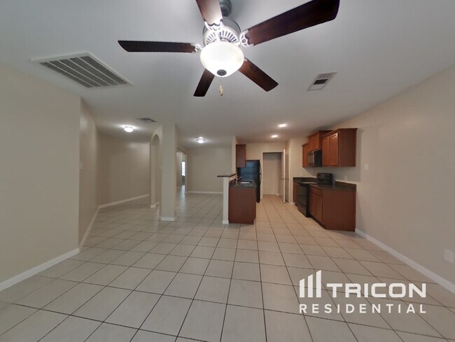 Foto del edificio - 733 Totem Trail Dr