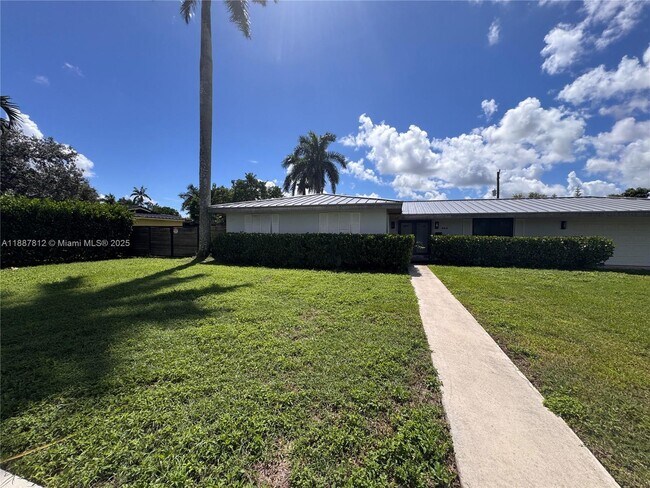 Foto del edificio - 444 NW 21st St
