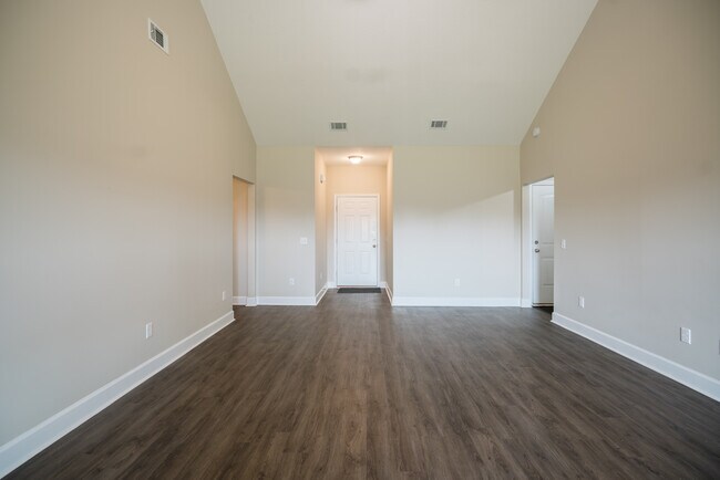 Foto del edificio - 5574 Moody Bridge Rd NE