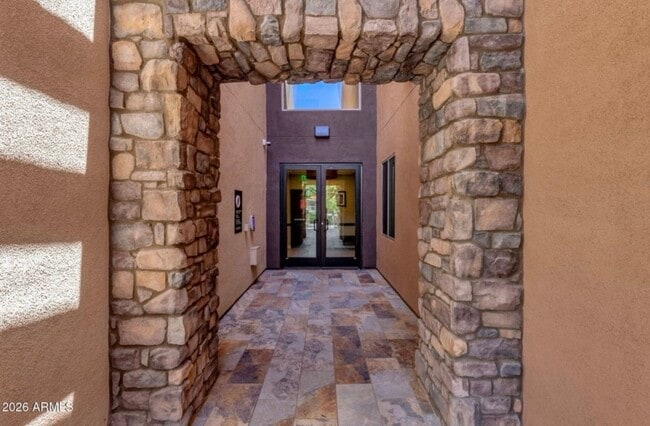 Foto del edificio - 4803 N Woodmere Fairway