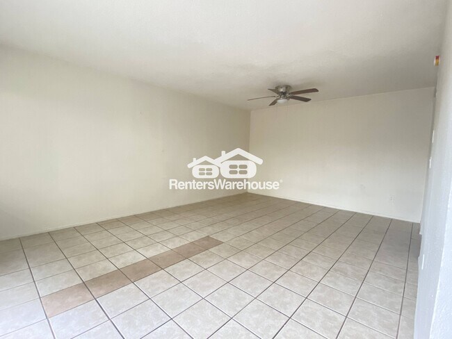 Foto del edificio - 2686 N 43rd Ave