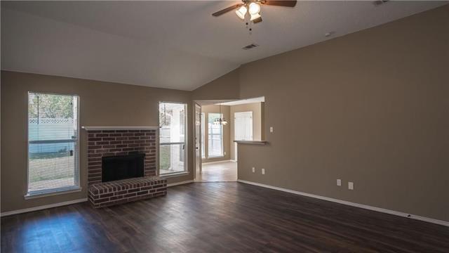 Foto del edificio - 1512 Manitoba Ln