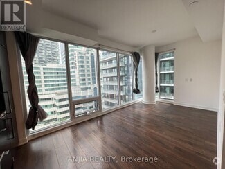 Building Photo - 115-1115 Blue Jays Way