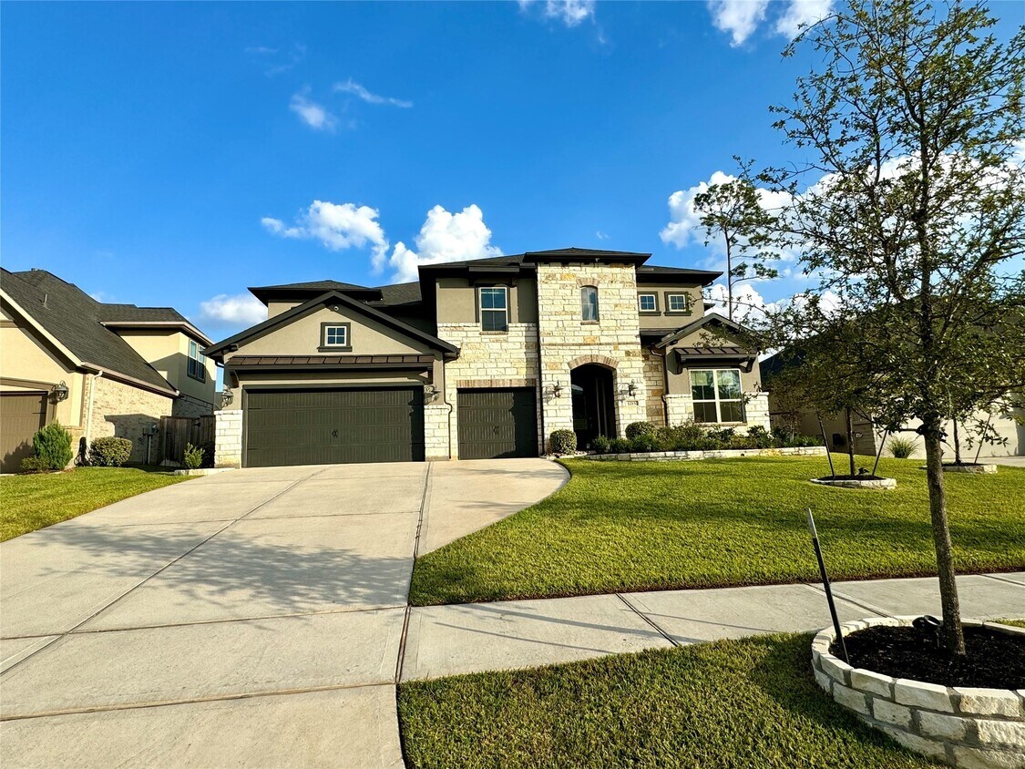Primary Photo - 1215 Tallow Park Ln