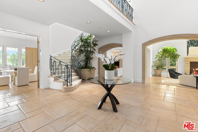Foto del edificio - 632 N Arden Dr