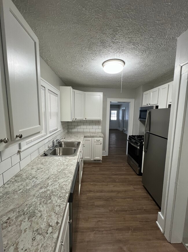 Foto del edificio - 947 Oakcrest St SW