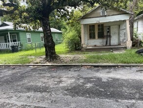 Building Photo - 2120 Louisiana Ave