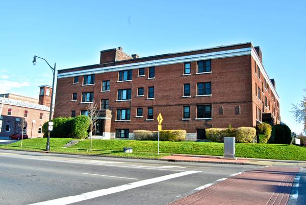 Building Photo - Mercer Commons