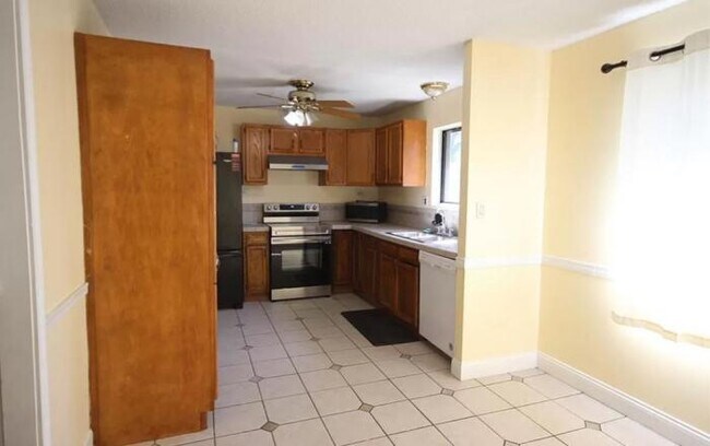Building Photo - 3 bedroom in INDIANAPOLIS OK 46227