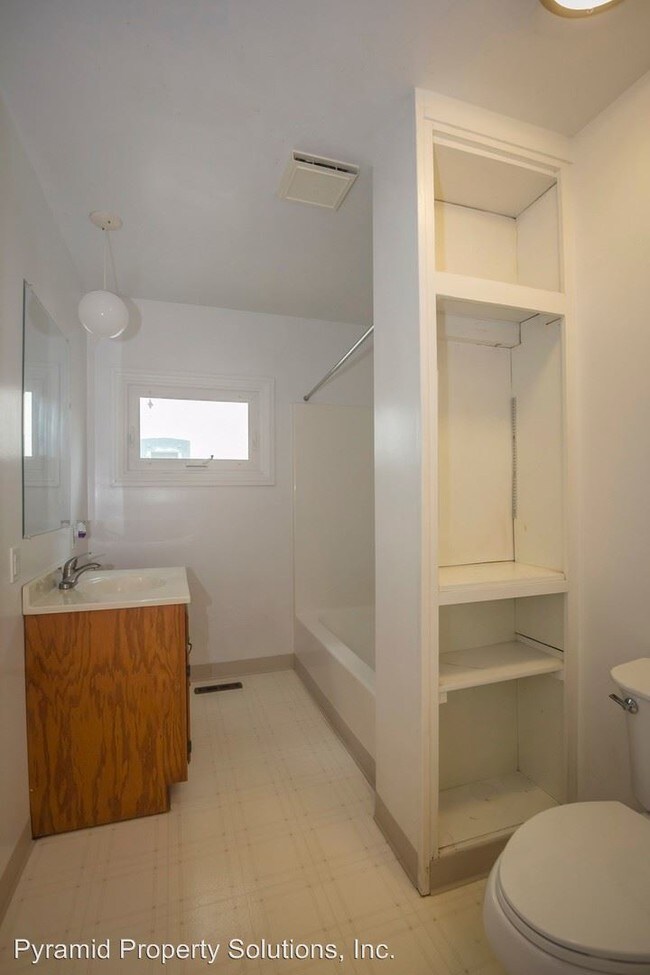Building Photo - 2 br, 1 bath House - 1716 23rd St