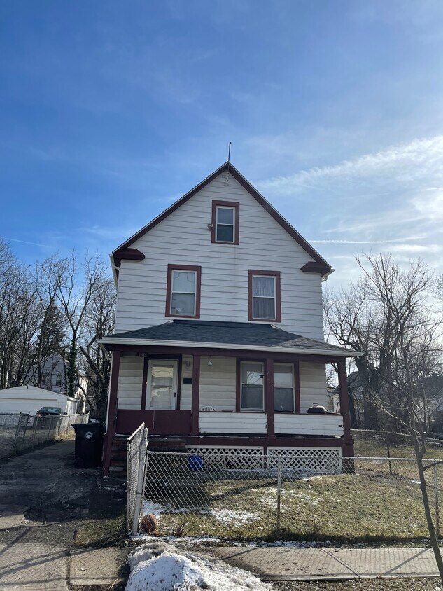 9702 Raymond Ave, Cleveland, OH 44104 House Rental in Cleveland, OH