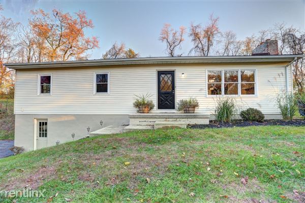 Building Photo - 1379 Keener Rd