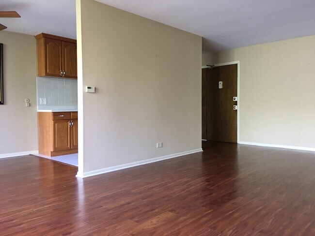 Foto del edificio - 5500 Hillcrest Ln