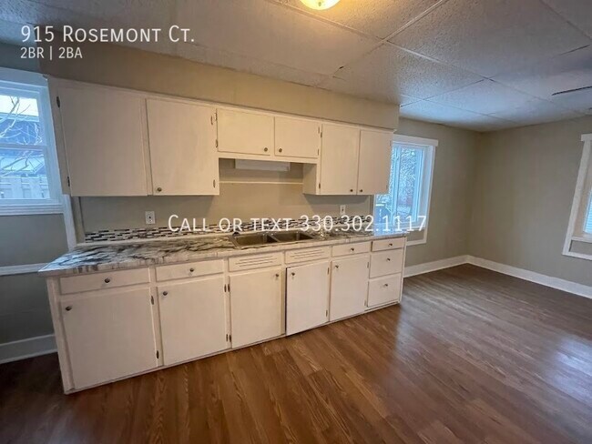 Building Photo - 2 Bedroom 1.5 Bathroom House for Rent