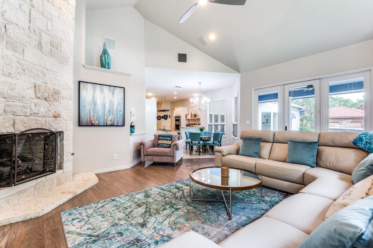 Foto principal - 825 Carrie Ln