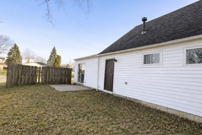 Foto del edificio - 4300 E 175th St