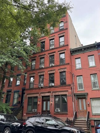 Building Photo - 38 W Hamilton Pl