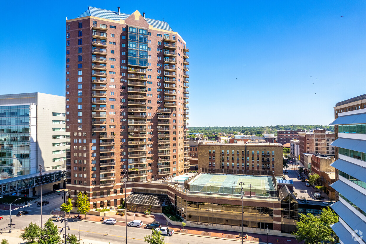 The Plaza - Apartments In Des Moines, Ia 