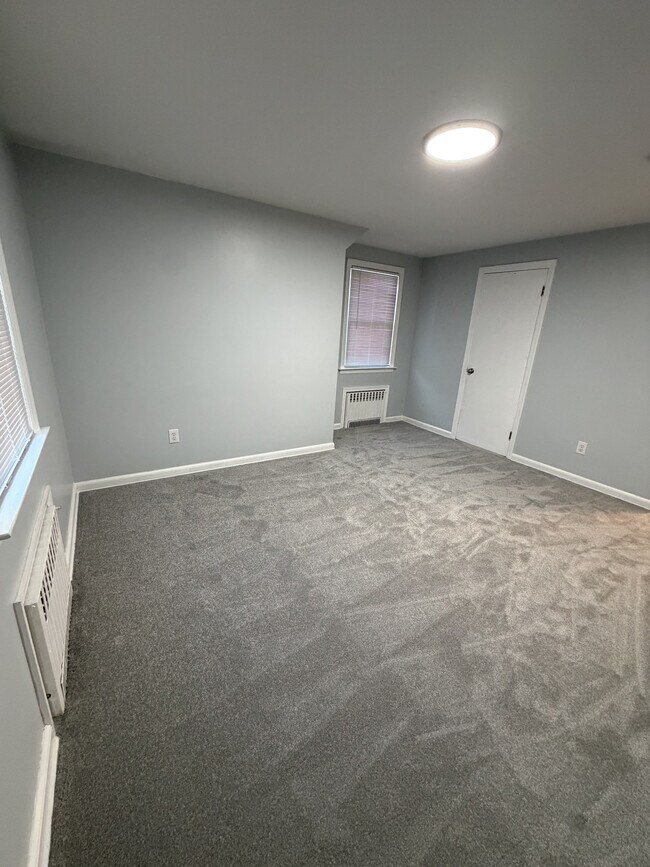 Foto del edificio - 295 Rosewood Ave