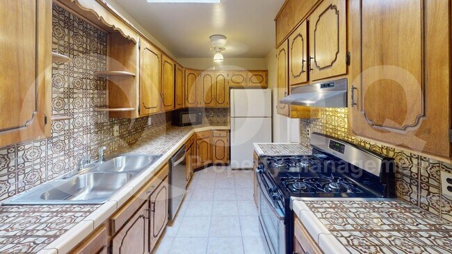 Foto del edificio - 2701 E Warwick Vista