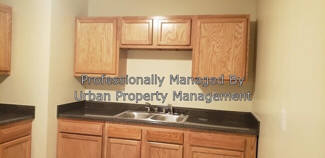 Building Photo - 1232 Capital Ave